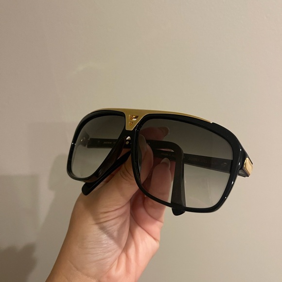 Louis Vuitton Evidence Sunglasses. Black and gold. Case included with purchase. - Picture 7 of 7